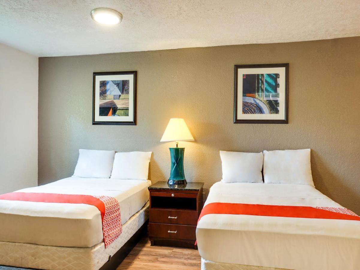 Oyo Hotel Austin Street Giddings ภายนอก รูปภาพ